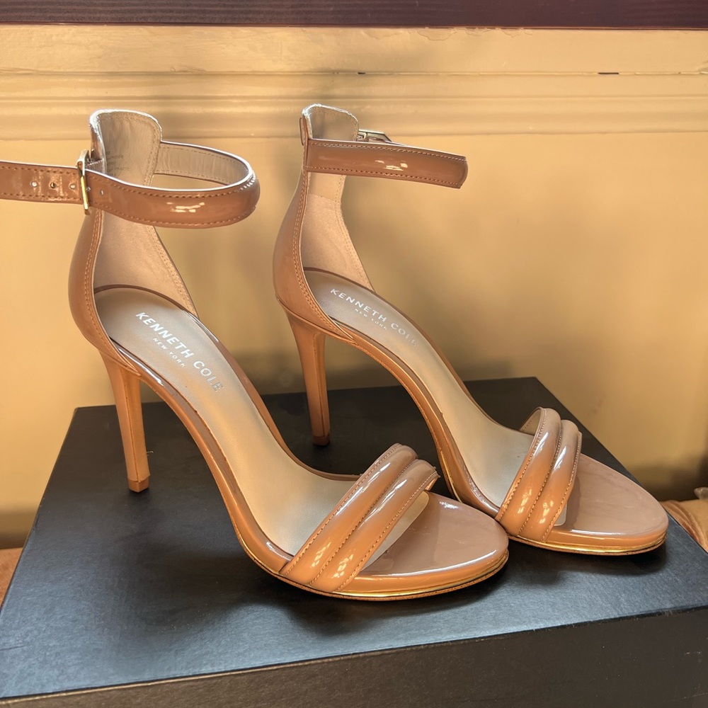 Kenneth Cole shoes